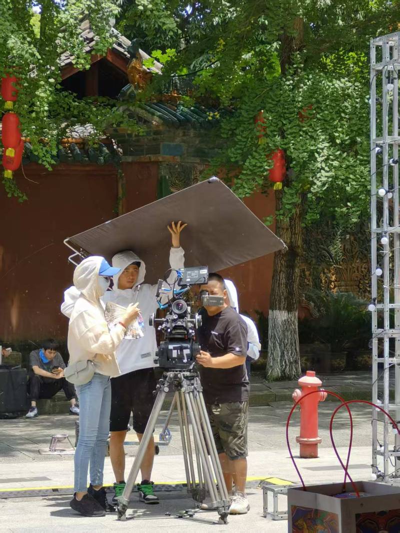 东兰县TVC拍摄公司：资深团队坐镇，打造现象级广告作品的幕后推手